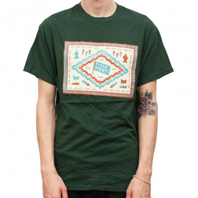 Rug | T-Shirt