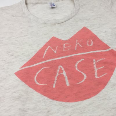 neko-case - Lips T-Shirt Women's Tee (Oatmeal)